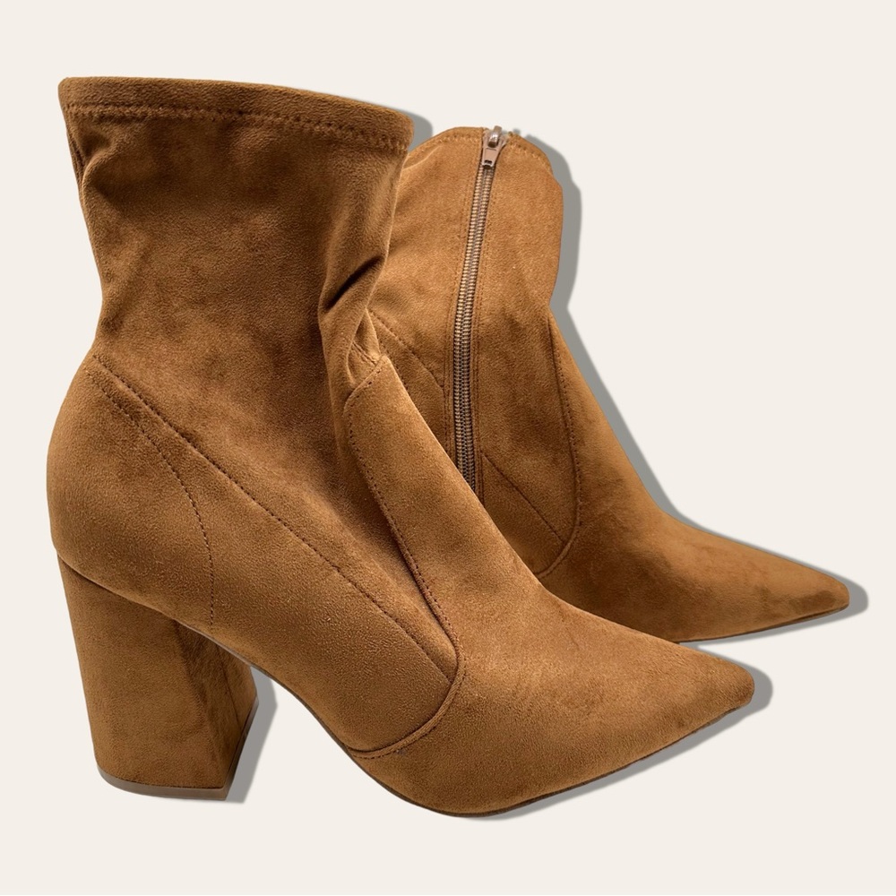 Steve Madden Hayes Point Toe Faux Suede Block Heel Stretchy Ankle Bootie Cognac - Picture 2 of 12